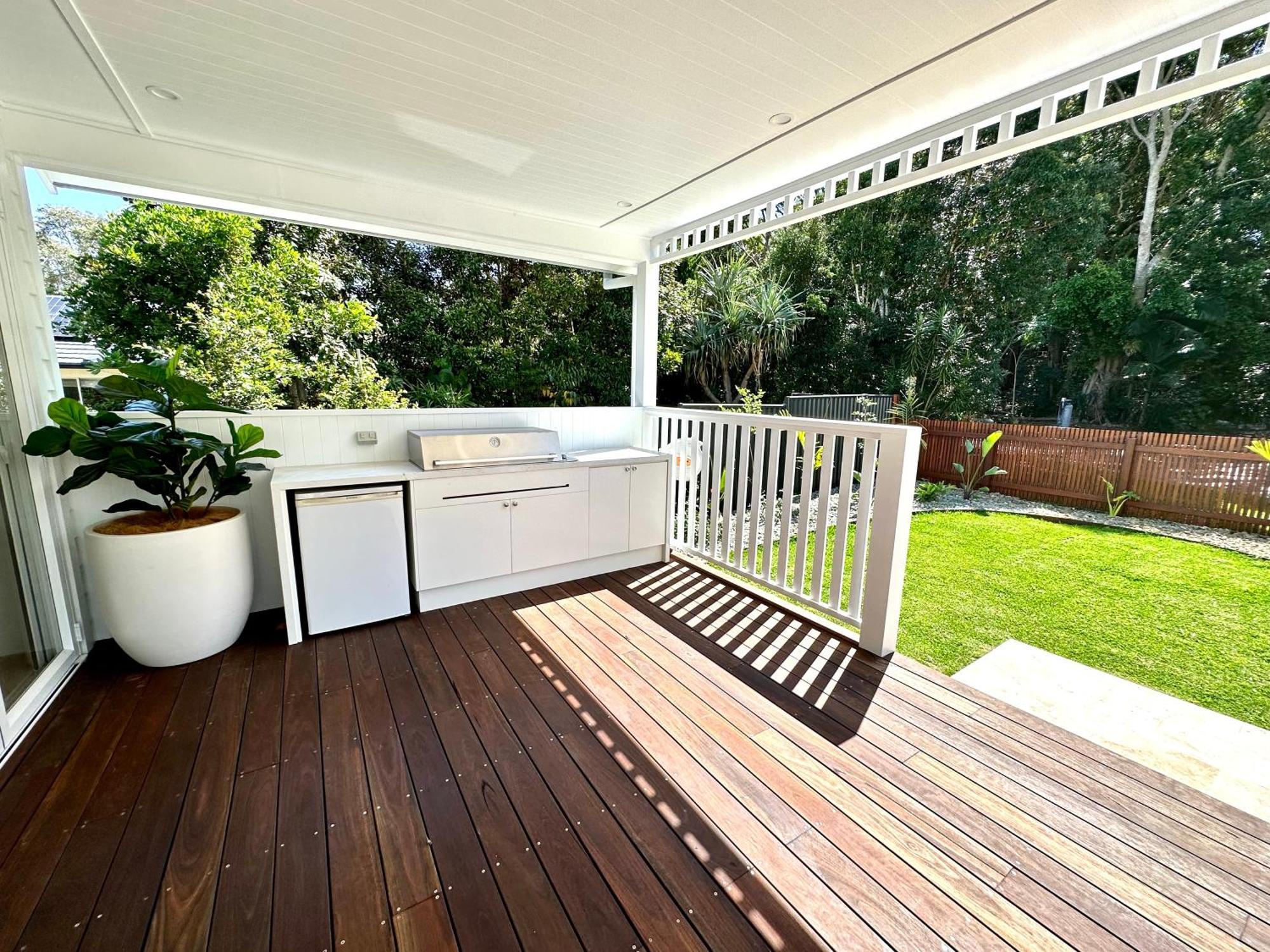 Unwind Guesthouse Byron Bay Buitenkant foto
